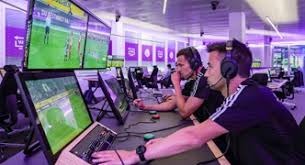 洛杉矶道奇队大谷翔平因右手肘韧带恢复良好，被允许在 2026 春训投球